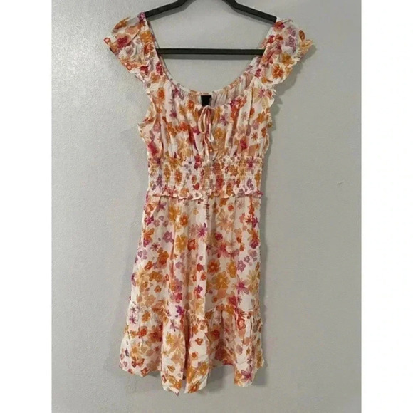 Wild Fable Dresses Wild Fable Puff Short Sleeve - Picture 6 of 6